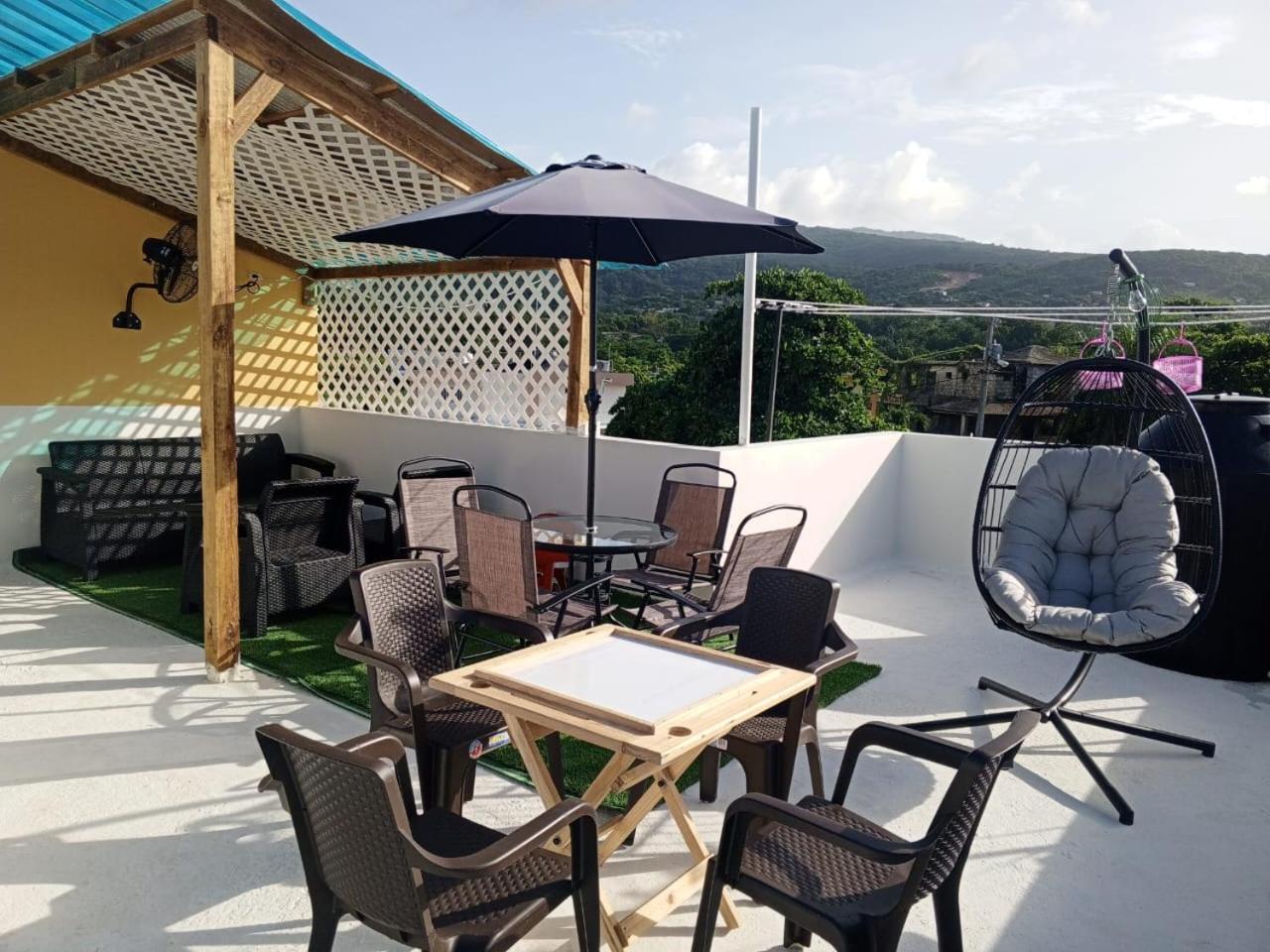 Casita Linda Larimar - 2Br Apartment With Rooftop, Bay Views, Fast Wifi, Near Beach In Barahona 外观 照片