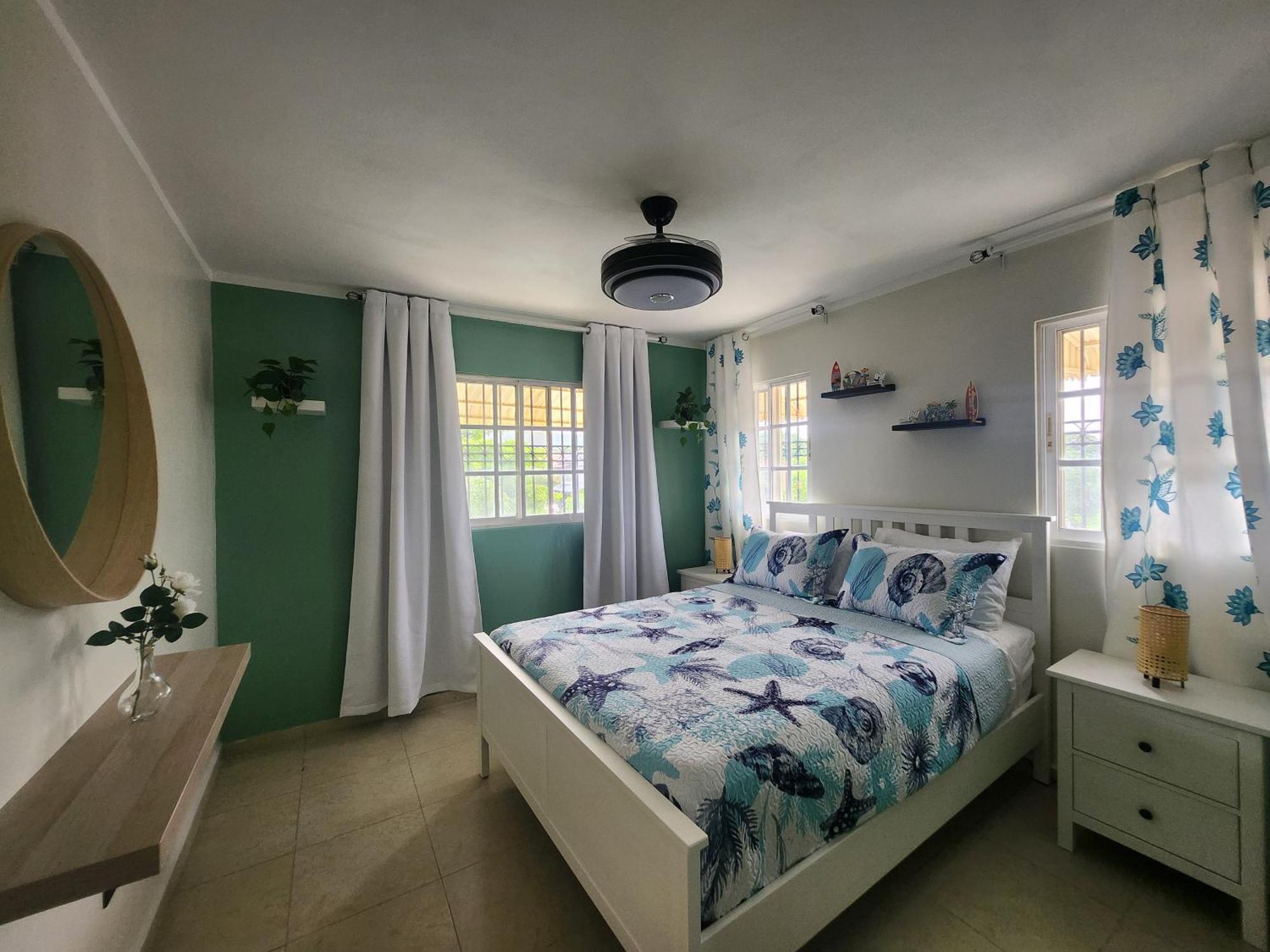 Casita Linda Larimar - 2Br Apartment With Rooftop, Bay Views, Fast Wifi, Near Beach In Barahona 外观 照片