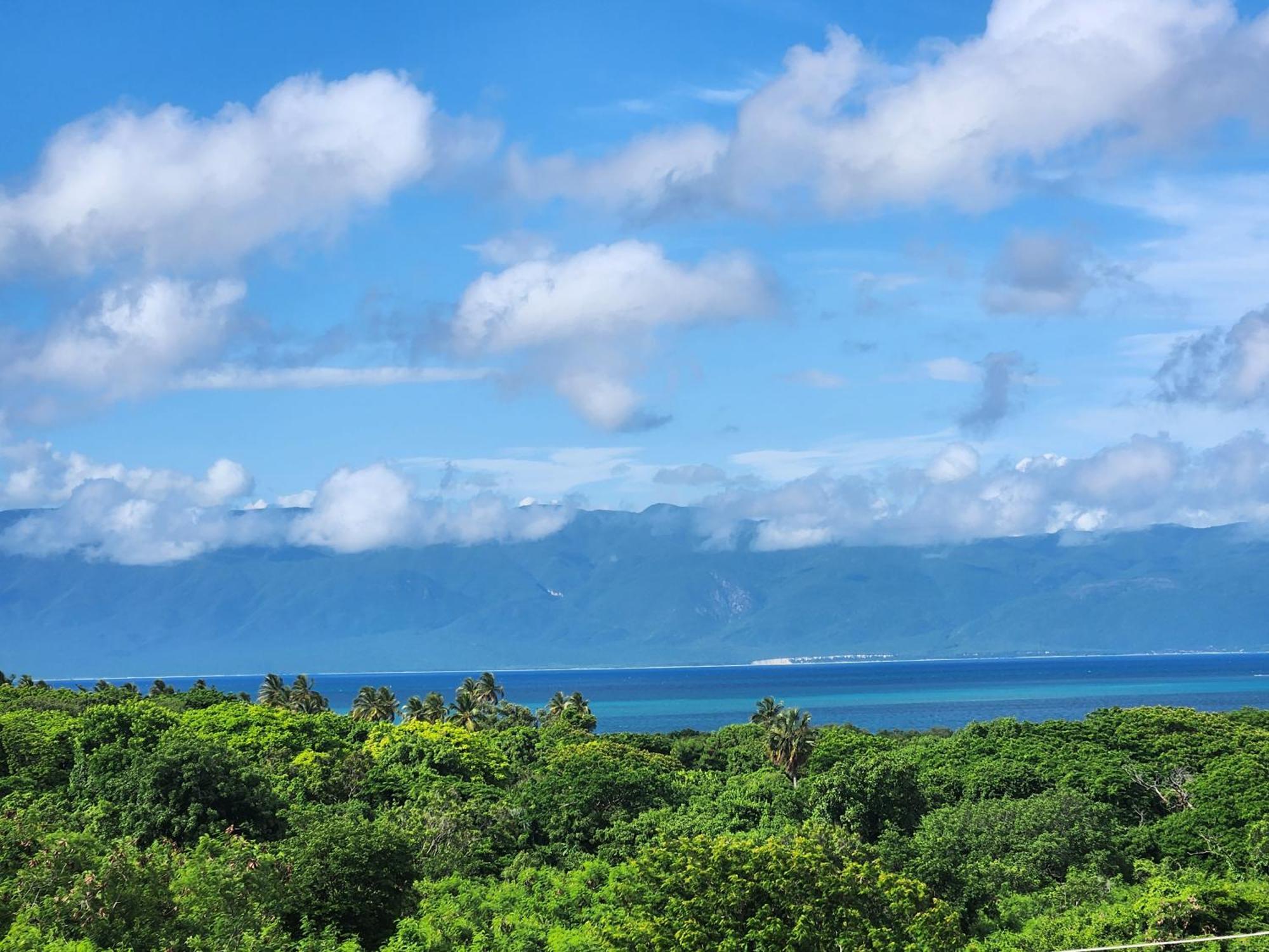 Casita Linda Larimar - 2Br Apartment With Rooftop, Bay Views, Fast Wifi, Near Beach In Barahona 外观 照片