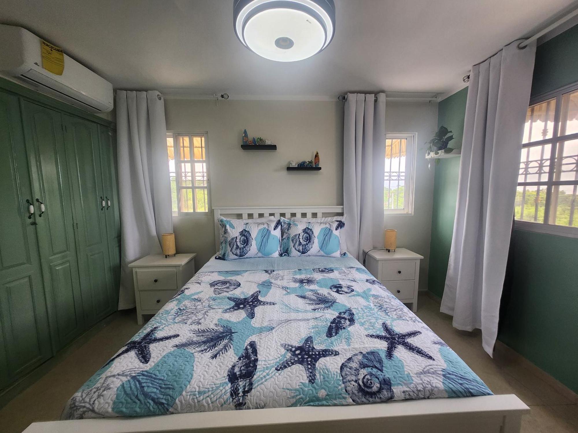 Casita Linda Larimar - 2Br Apartment With Rooftop, Bay Views, Fast Wifi, Near Beach In Barahona 外观 照片